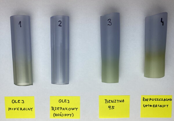 testování hadic PVC na oleje